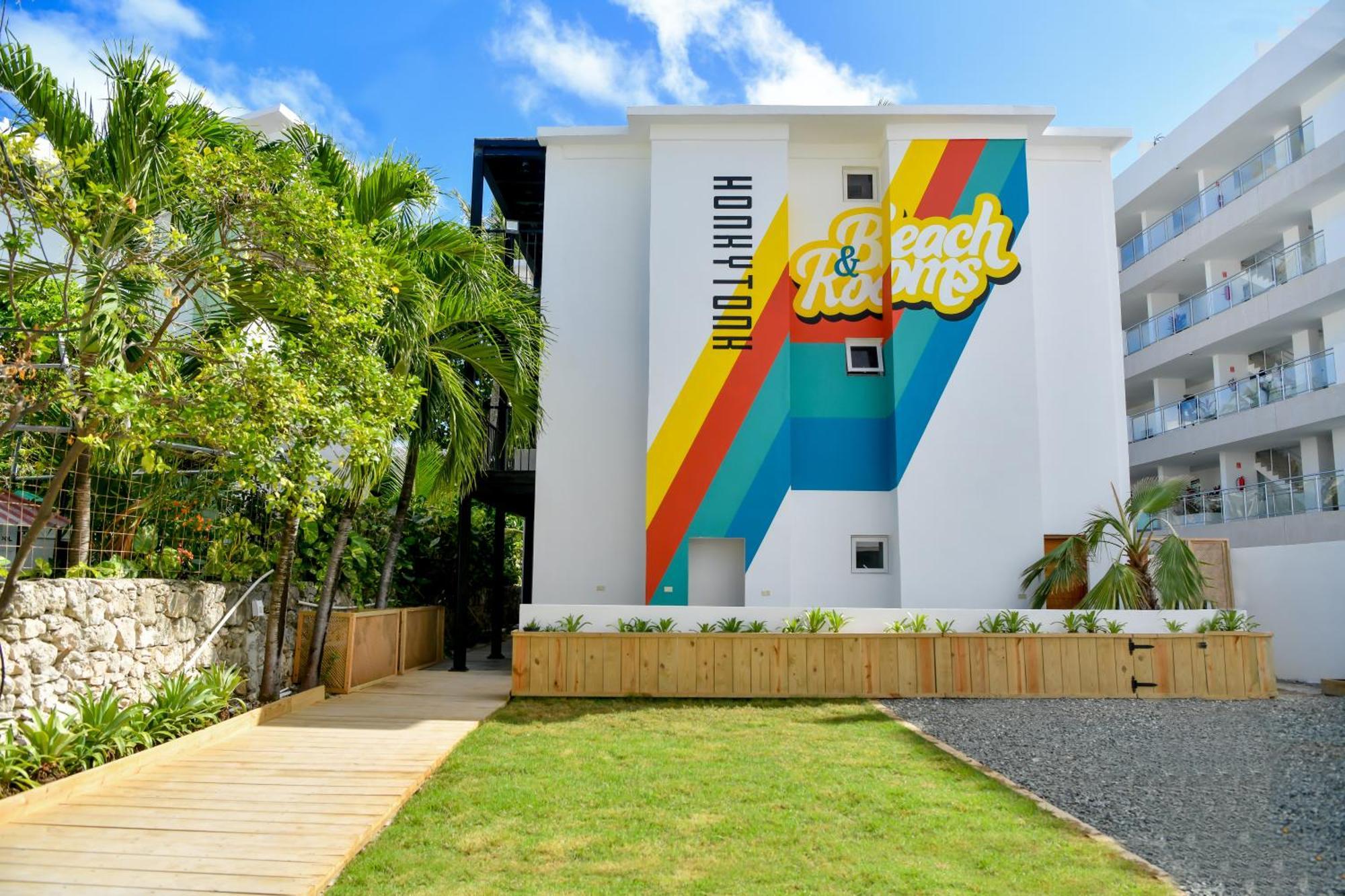 Honky Tonk Punta Cana Eksteriør billede